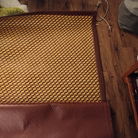 Gorgeous Handmade Woven Saddle Leather Area rug - Tan -  5 x 8 Ft - Picture 7 of 8